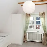 Holiday home Hyggebo *